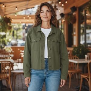 Old Navy Cropped Twill Utility Cut-Off Jacket in olive green Size XL